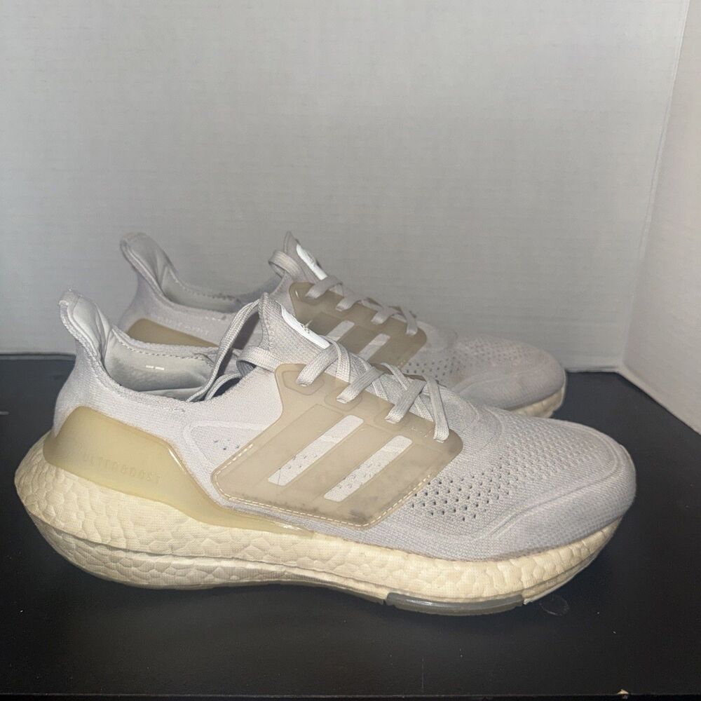 Adidas Women Size 8 Ultraboost 21 White Running Shoes Athletic Sneakers FY0403